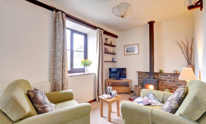 Llanerchymedd Cottage | The Barn