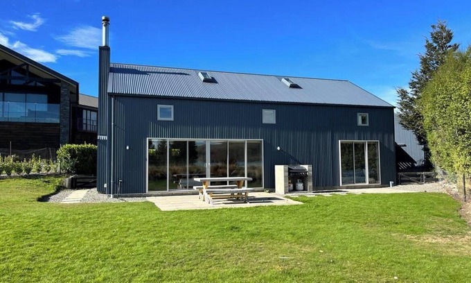 Lake Tekapo Resort | The Barn Lake Tekapo