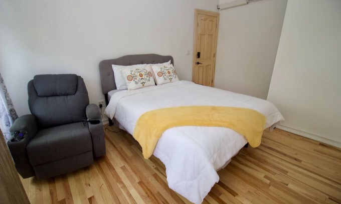 Bedford-Stuyvesant House | The Barton – Cozy Renovated Home in Brooklyn (3B)