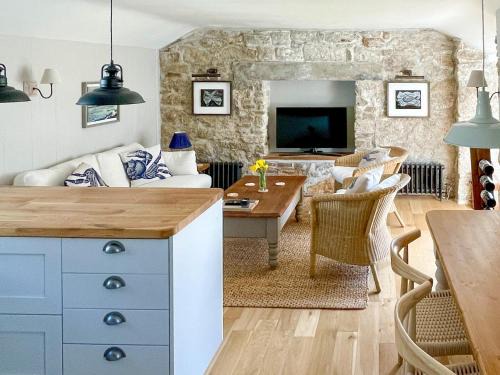 Newlyn House | The Basket Loft