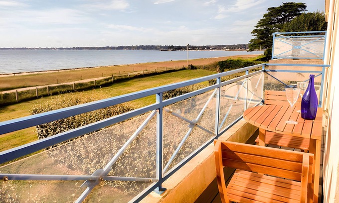 Kerherou Apartment | The Bay - sea view and beach within walking distance - Ideal for couples