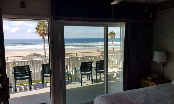 Pacific Beach Hotel | The Beach Cottages
