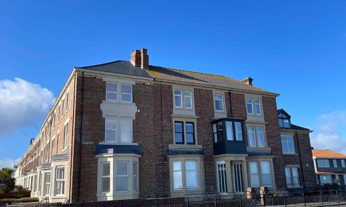 Tynemouth Apartment | The Beach Front Apartment, Amazing Frontline Sea Views