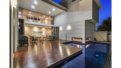 Kingscliff House | The Beach Haus