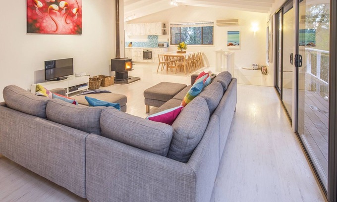 Quindalup House | The Beach House - family and pet friendly