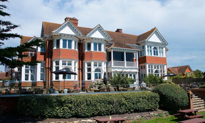 New Forest District Hotel | The Beach House