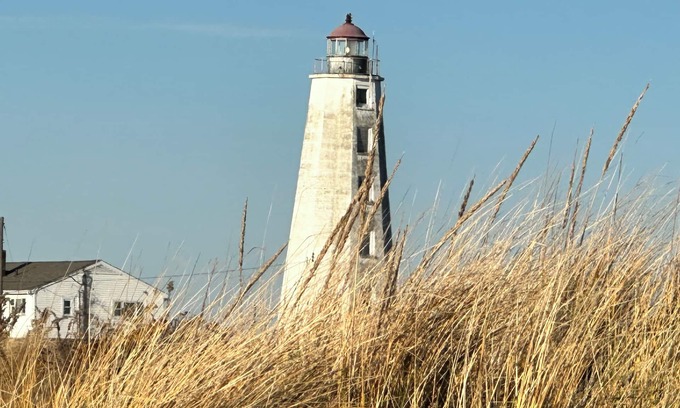 Old Saybrook House | The Beach life at Knollwood beach , Year round house short walk to the beach
