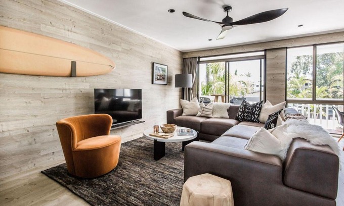 Noosa Heads Apartment | The Beach Lodge style and location in one great apartment