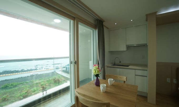 Downtown House | The Beach Pension