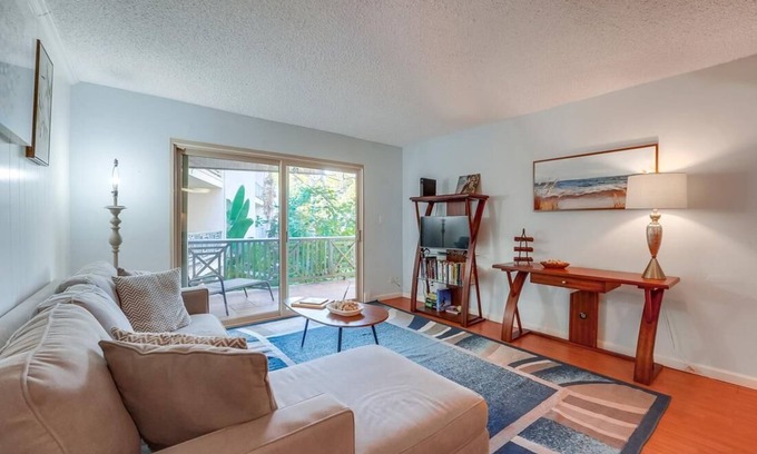 Point Loma Heights Condo | The Beachbird - Near Seaworld, The Beach and Downtown! AC in rooms!