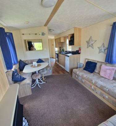 Aberystwyth House | The Beachside Retreat 3 Bedroom Pet Friendly in Clarach Bay