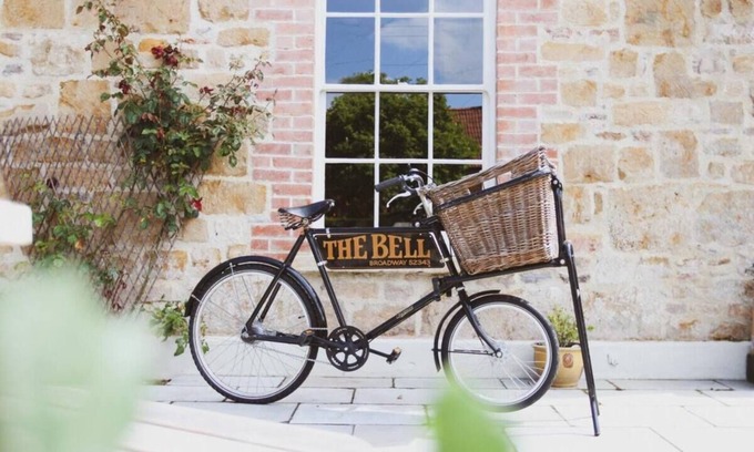 Horton Bed & Breakfast | The Bell Broadway