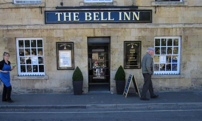 Moreton-in-Marsh Hotel | The Bell Inn