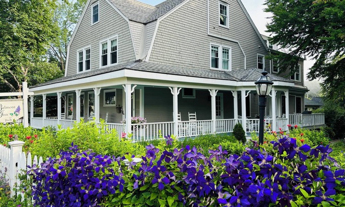 Camden Bed & Breakfast | The Belmont Inn