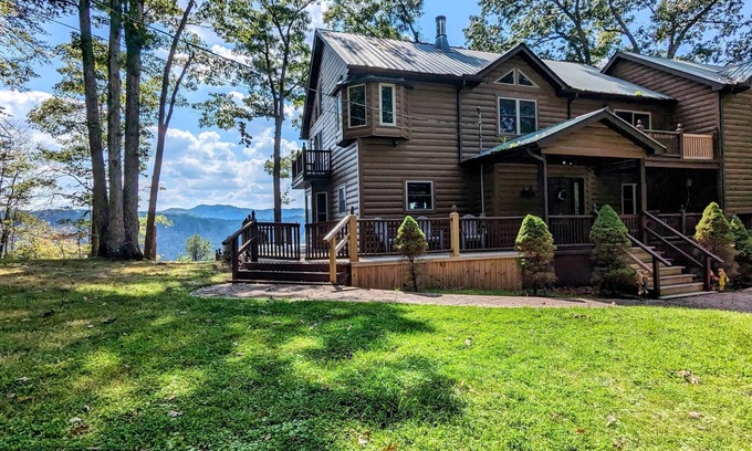 Victor House | The Bend West Virginia