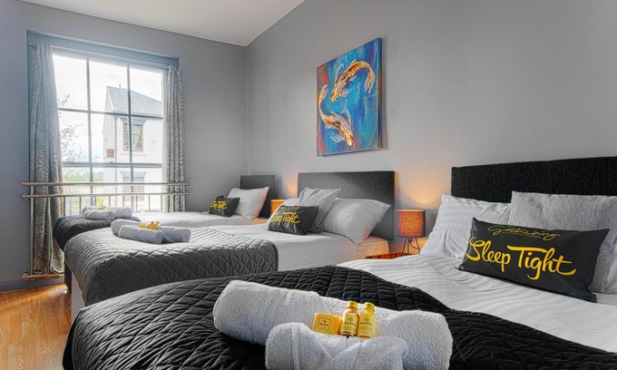 Wrexham Apartment | The Berwyn - Berwyn House - Central Wrexham - Sleeps Up to 7