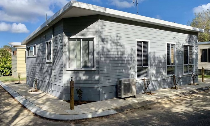 Broadwater Ski Chalet | The Best Beach Cabin - This is the BEST BEACH CABIN in the park!