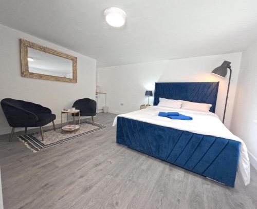 Sheffield House | The Big Gun Guest House