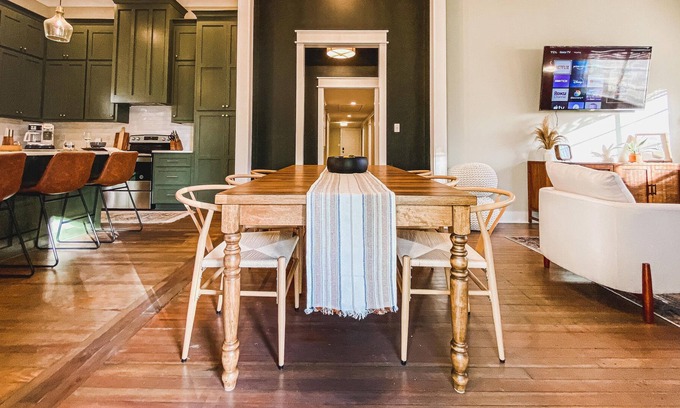Hattiesburg House | The Big House @ West Pine- Downtown Hattiesburg