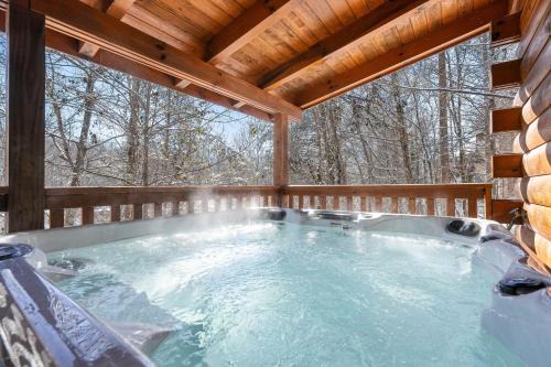 Black Bear Falls House | The Big Moose by Venture Smoky Mountains