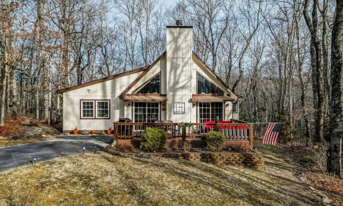 Sky Valley House | The Bird House