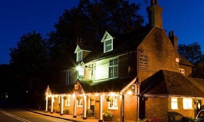 Offham Bed & Breakfast | The Blacksmiths Arms