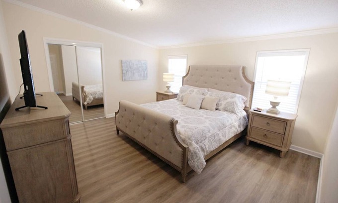 Cedar Bluff House | *The Blessed Way* Ready for your large group! 15 minutes to UT/Downtown