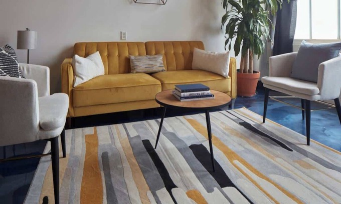 West Main Historic District Apartment | The Bleu (Amazing View)