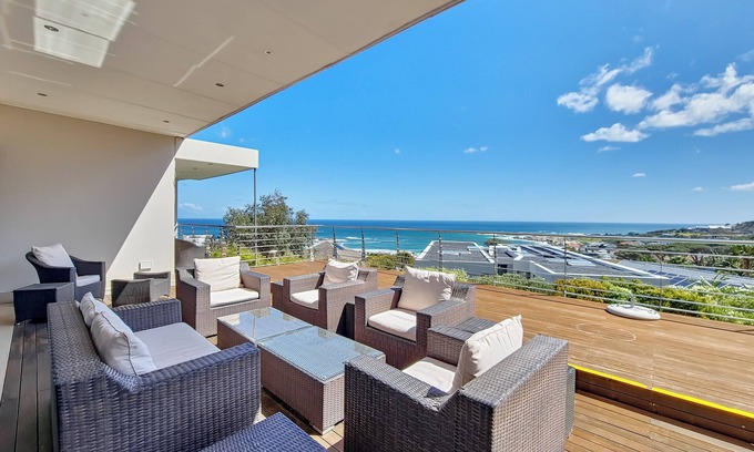 Camps Bay Villa | The Blue Emerald