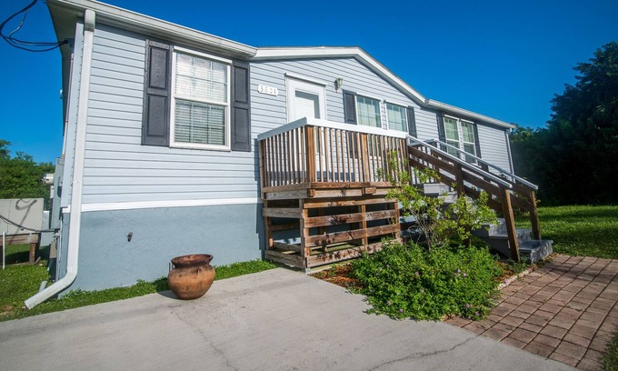 Charlotte Park House | The Blue Lagoon - Punta Gorda Home on the Canal