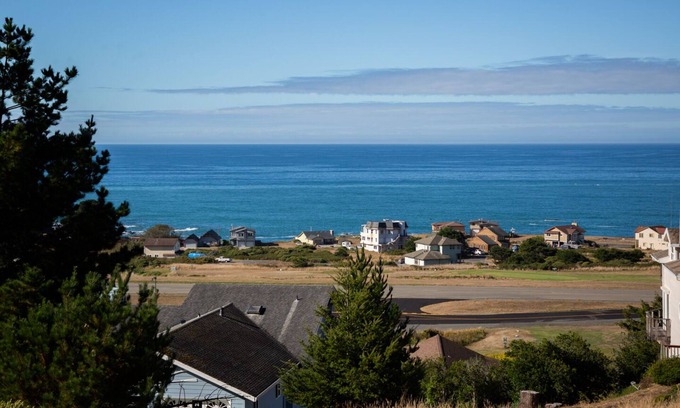 Shelter Cove House | The Blue Pelican