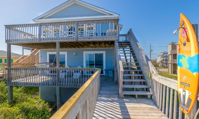 Ocean Ridge House | The Blue Whale