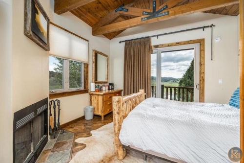 Alton House | The Bluebell Tiny Cabin at The Wildflower Near Zion and Bryce