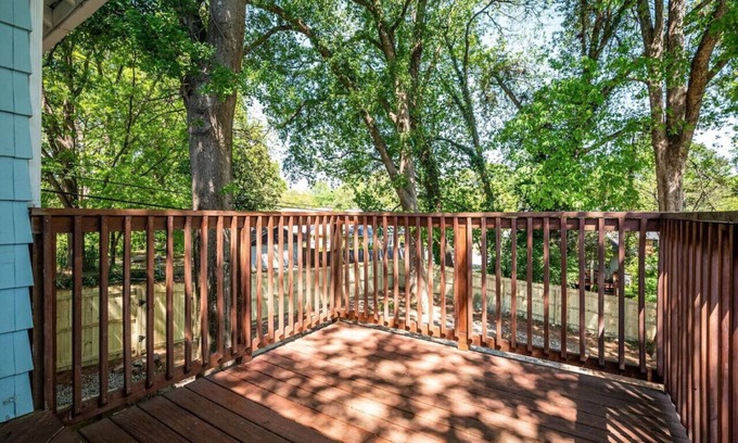 Sylvan Hills House | The Bluebird-Minutes from Everything Atlanta!