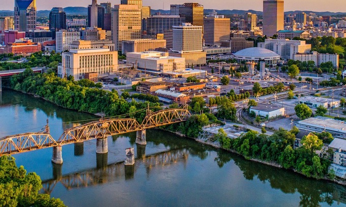 Madison Apartment | The Bluegrass Villa - 10 Mins to Downtown