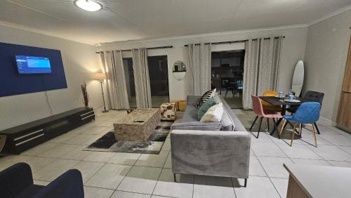 The Willows Apartment | The Blyde Crystal Lagoon 2 Bedroom Penthouse 1336