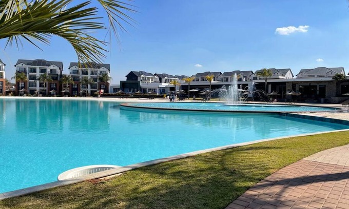 Tshwane Apartment | The Blyde Crystal Lagoon Luxury Apartment
