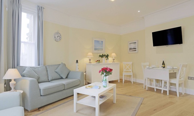 Southwold Apartment | The Blyth - luxury hotel style, central apartment with fantastic sea views