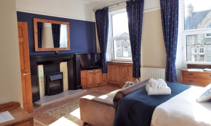 Hawes Hotel | The Board Inn