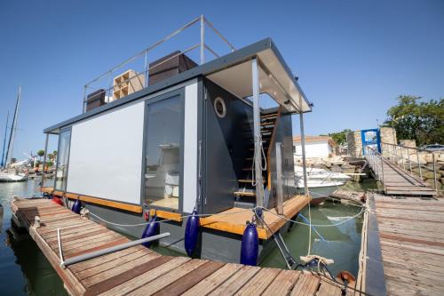 El Puerto de Santa Maria Boat Rental | The Boathouse Company - Casa flotante experience - Real Club Náutico, El Puerto de Santa María