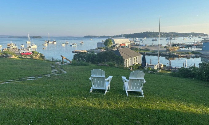Stonington Cottage | The Boathouse: cozy cottage at harbor's edge - walk to downtown Stonington