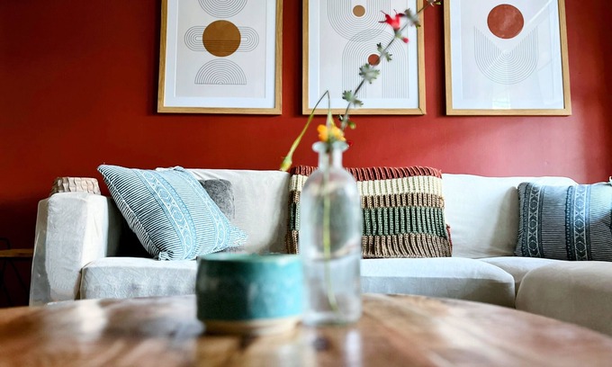Radnor House | The BOHO Bungalow - NEW listing - Close to BNA, Broadway, Zoo, Opry and Geodis