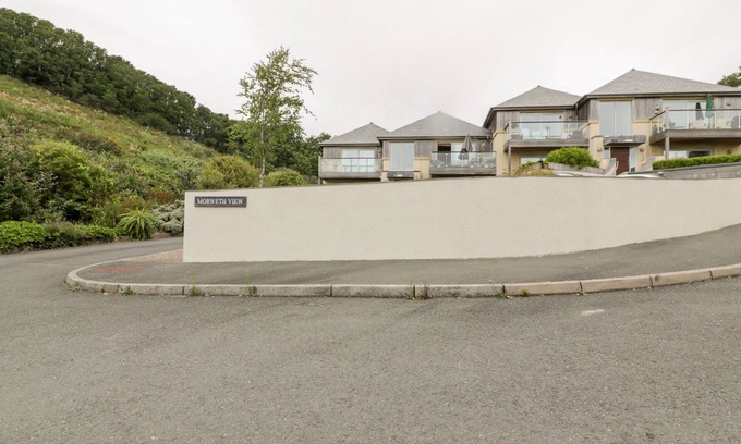 Downderry Cottage | THE BOLT HOLE, pet friendly, luxury holiday cottage in Downderry