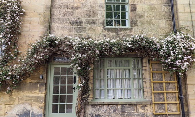 Warkworth Cottage | THE BOOK HOUSE, pet friendly, character holiday cottage in Warkworth