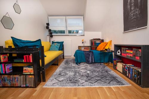 Idrija Apartment | The Book Nook