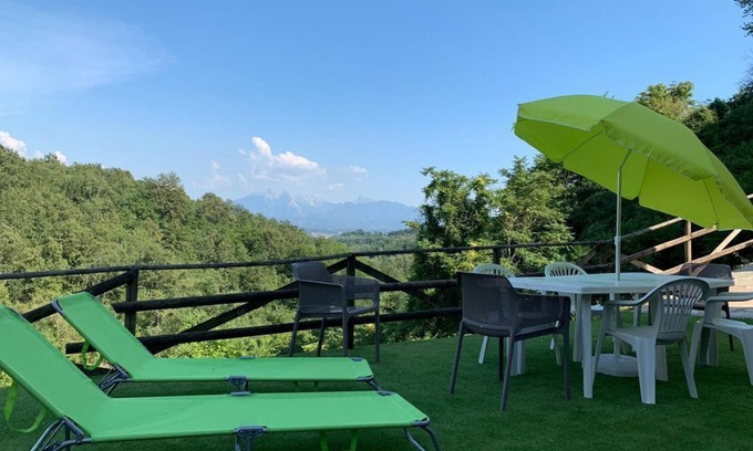 Tresana House | The Borgo di Tresana Ambra, free Wi-Fi, private garden