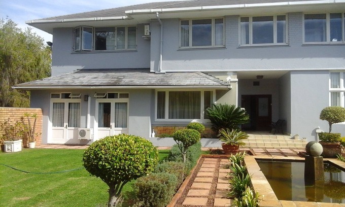 Eikenbosch House | The Boston Guest House