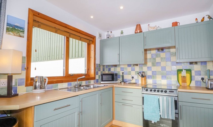 Marybank House | THE BOTHY, with open fire in Muir Of Ord