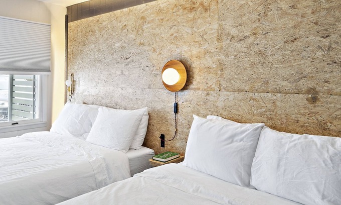 Hillsdale Hotel | The Brooks Motel