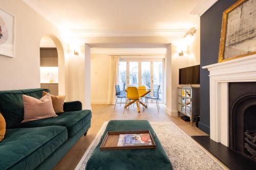 Campden Apartment | The Brunswick Oasis 2 bedroom in Notting Hill